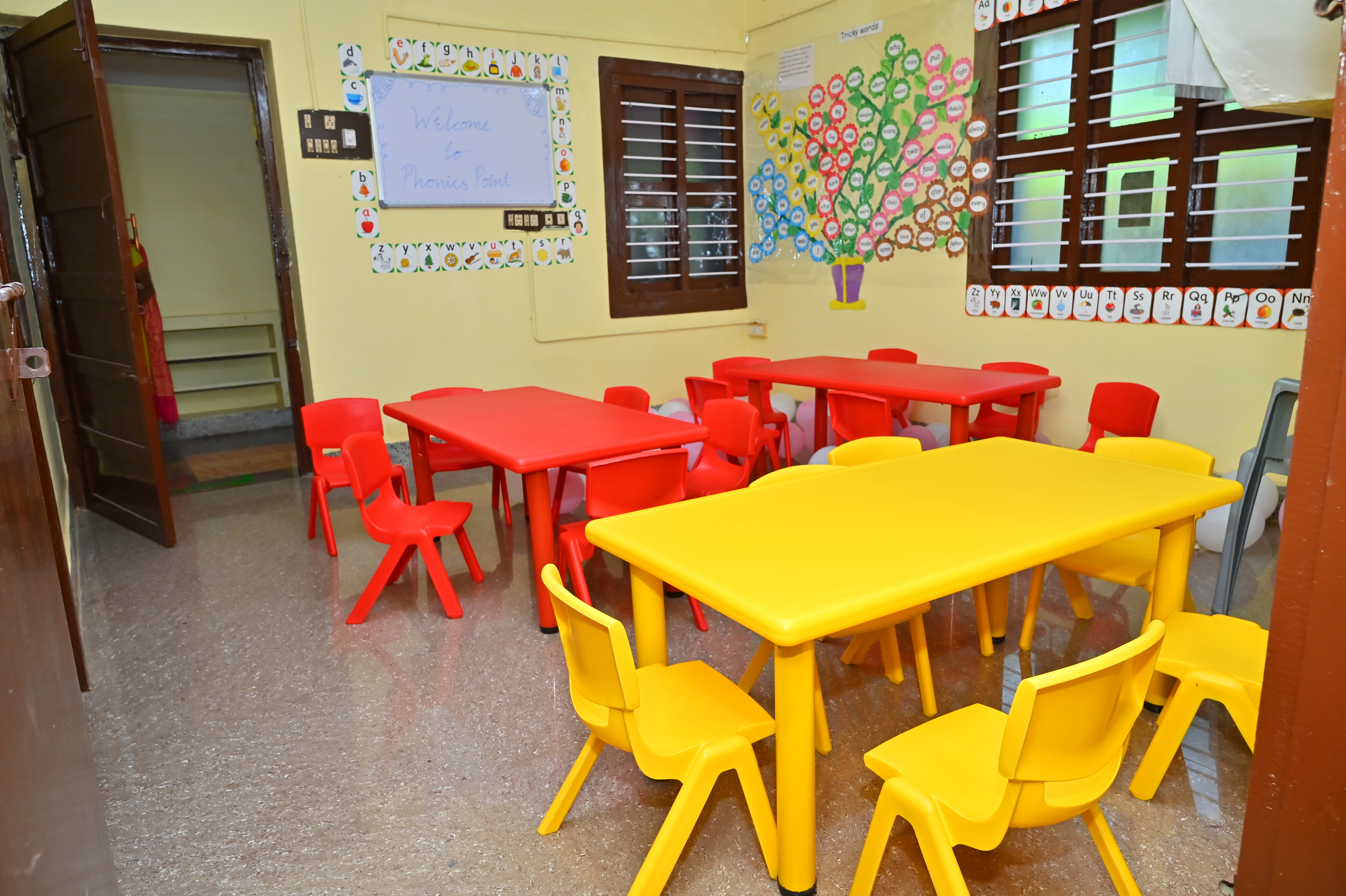 Small class sizes at Phonics Point